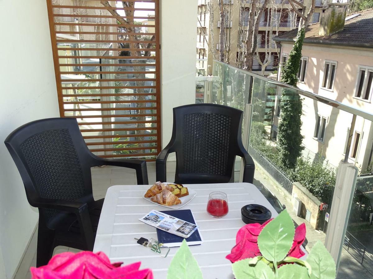Hotel Villa Enea Cattolica Exterior photo